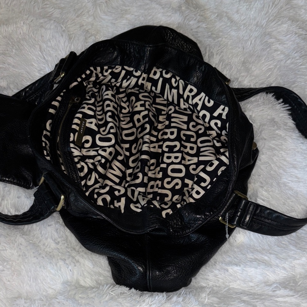 Marc Jacobs Black Leather Shoulder Bag - Picture 5 of 6